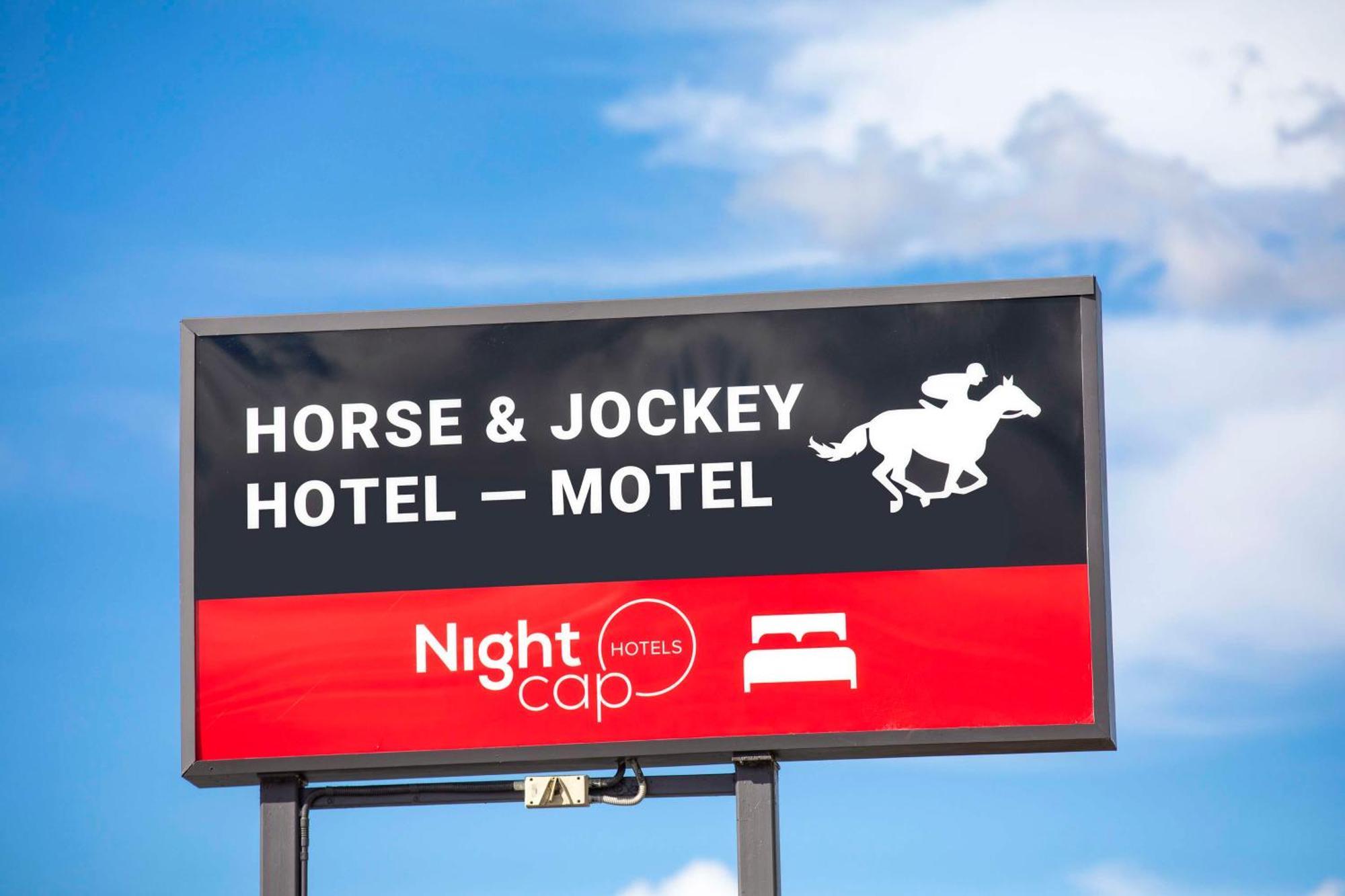 HORSE AND JOCKEY HOTEL MOTEL | ⋆⋆⋆ | WARWICK, AUSTRALIA | SEASON DEALS ...